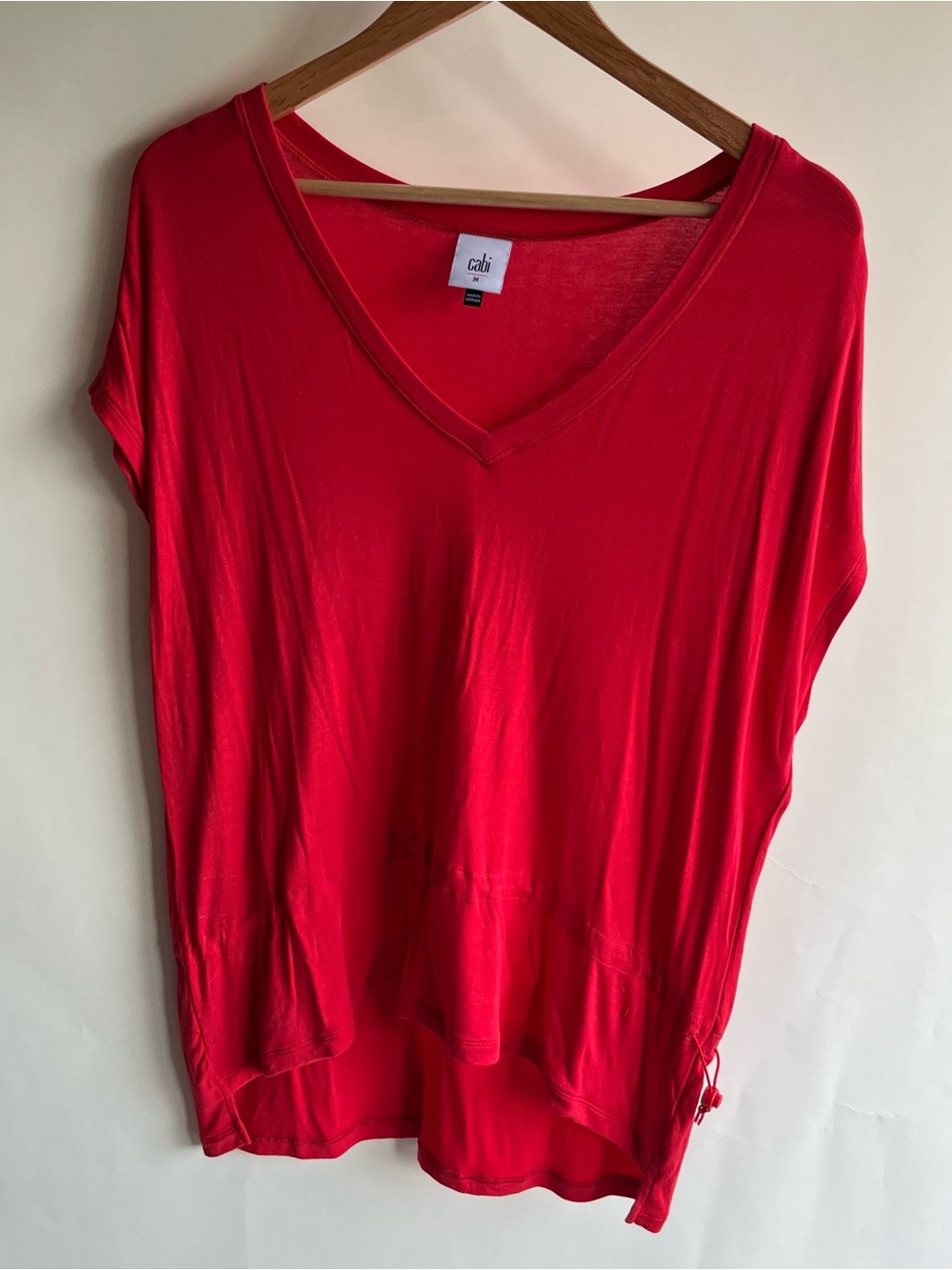 Cabi Tee Tshirt Blouse Red Sz Med Women’s Euc Short Sleeve Drawstring Cinch